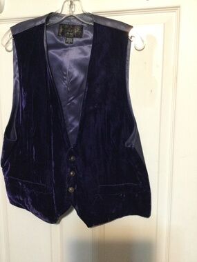 Purple velvet vest  XL